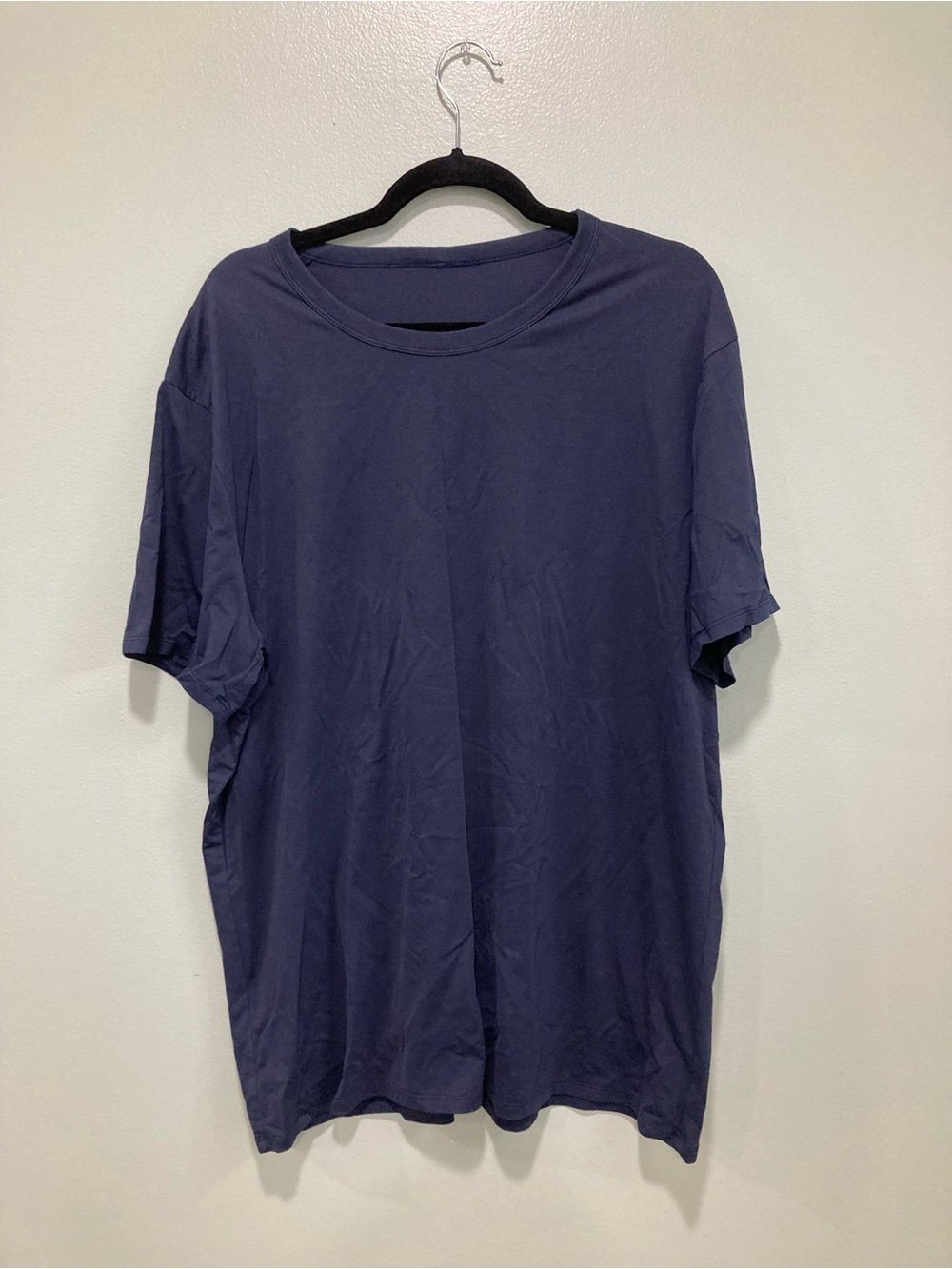 LULULEMON- Men’s short sleeve